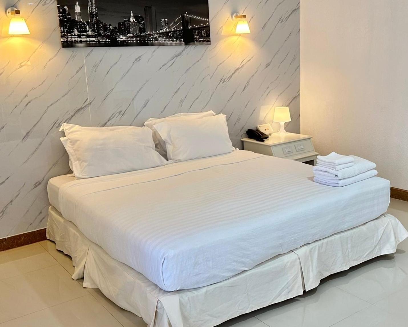 Lopburi Inn Resort Eksteriør bilde