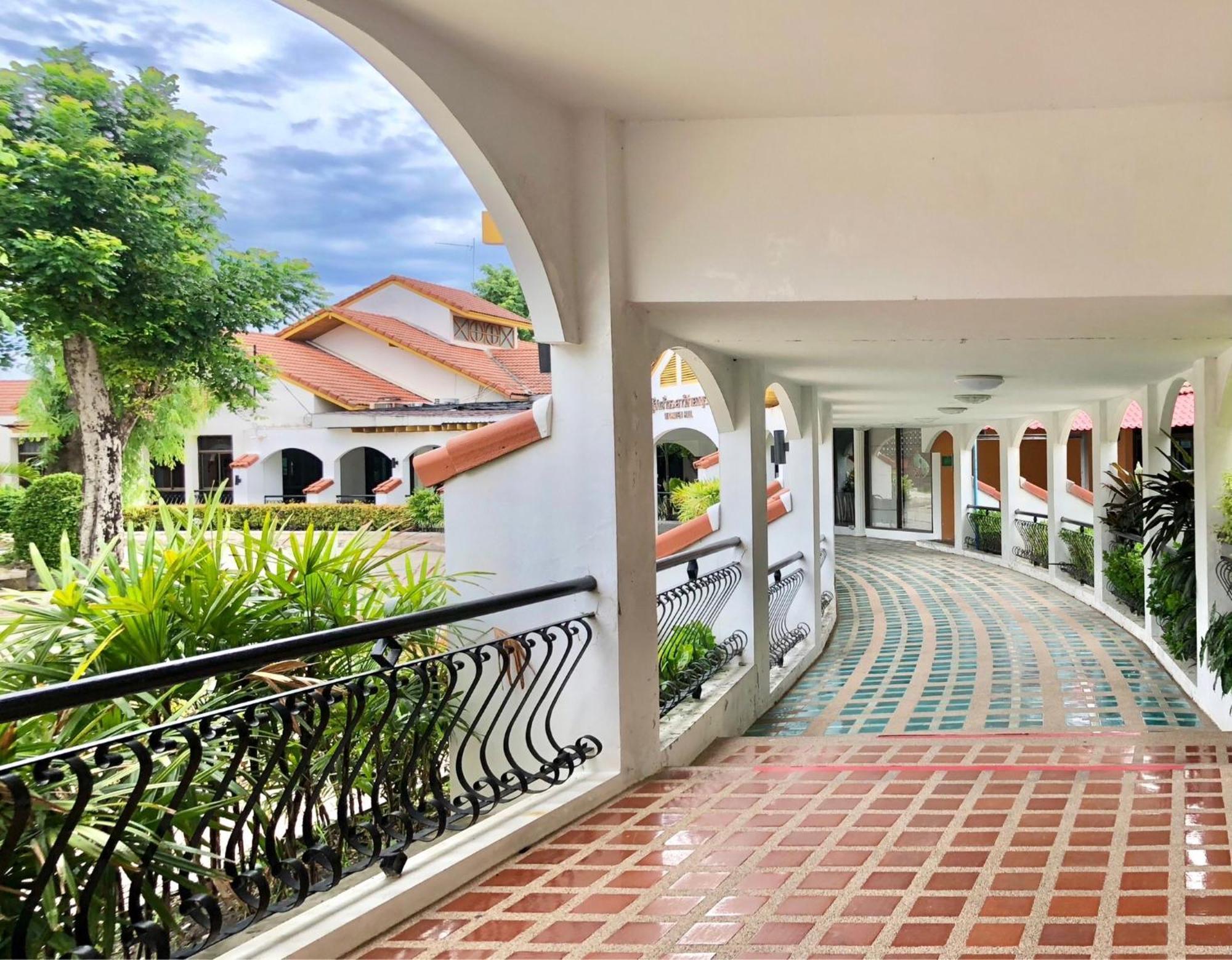 Lopburi Inn Resort Eksteriør bilde