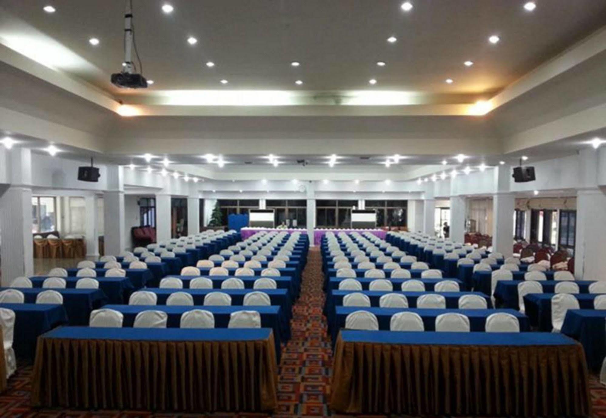 Lopburi Inn Resort Eksteriør bilde